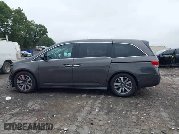 2015 Honda Odyssey Touring Elite с VIN 5FNRL5H99FB037265, выставлен на аукционе IAAI как лот 43382890 с пробегом 96 182 миль миль и . История ставок и продаж доступна на DreamBid. Изображение 15.