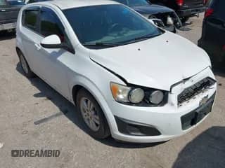 2013 Chevrolet Sonic LT с VIN 1G1JC6SBXD4157779, выставлен на аукционе IAAI как лот 42675084 с пробегом 123 567 миль миль и . История ставок и продаж доступна на DreamBid. Изображение 1.