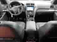 2017 Ford Explorer Limited z VIN 1FM5K8F8XHGC35774, wystawiony jako Copart lot #70104315 z przebiegiem 109 548 mil mil oraz Czysty tytuł • Clean title. Historia ofert i sprzedaży dostępna na DreamBid. Obrazek 8.