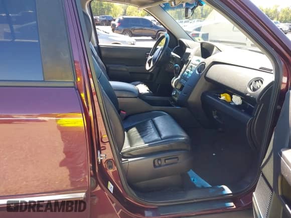 2009 Honda Pilot Touring with VIN 5FNYF48939B005946, listed as a IAAI auction lot 43178572 with 158,130 mi miles and . Bid and sale history available at DreamBid. Image 5.