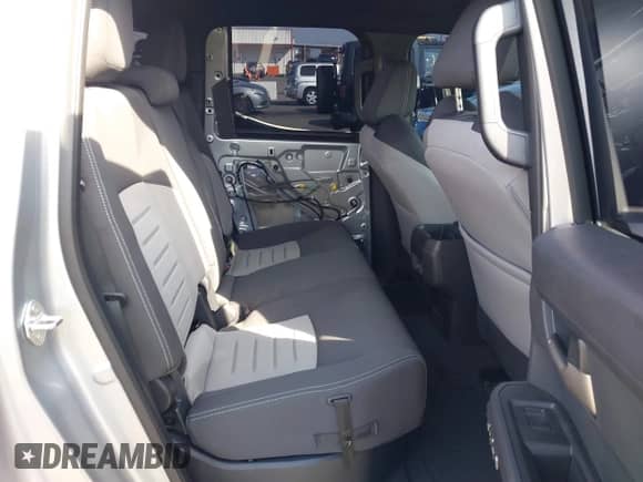 2024 Toyota Tacoma SR5 with VIN 3TMLB5JN6RM022612, listed as a IAAI auction lot 41611378 with 7,275 mi miles and . Bid and sale history available at DreamBid. Image 8.