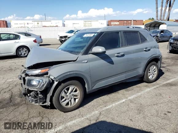 2020 Hyundai Venue SEL z VIN KMHRC8A3XLU028130, wystawiony jako Copart lot #71431065 z przebiegiem 67 023 mil mil oraz Szkoda całkowita • Salvage title. Historia ofert i sprzedaży dostępna na DreamBid. Obrazek 1.