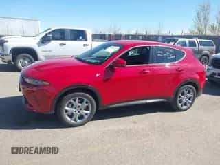 2024 Dodge Hornet R/T z VIN ZACPDFCWXR3A27324, wystawiony jako IAAI lot #41899672 z przebiegiem 26 880 mil mil oraz . Historia ofert i sprzedaży dostępna na DreamBid. Obrazek 2.