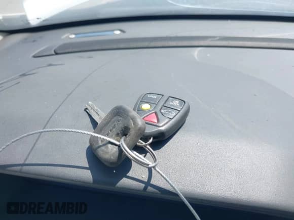 2001 Volvo S60 с VIN YV1RS61N812008524, выставлен на аукционе IAAI как лот 42571008 с пробегом 208 923 миль миль и . История ставок и продаж доступна на DreamBid. Изображение 11.
