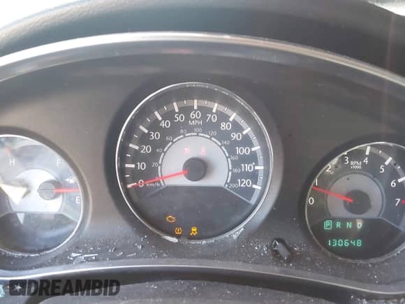 2014 Chrysler 200 LX с VIN 1C3CCBAB8EN237320, выставлен на аукционе IAAI как лот 43551760 с пробегом 130 648 миль миль и . История ставок и продаж доступна на DreamBid. Изображение 7.