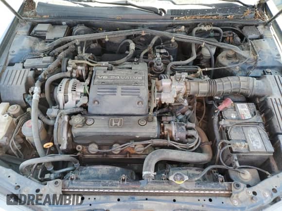 1996 Honda Accord EX z VIN 1HGCE6679TA018230, wystawiony jako Copart lot #52047755 z przebiegiem 213 913 mil mil oraz Czysty tytuł • Clean title. Historia ofert i sprzedaży dostępna na DreamBid. Obrazek 11.