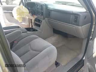 2003 Chevrolet Tahoe LT z VIN 1GNEC13Z13R264753, wystawiony jako IAAI lot #42625437 z przebiegiem Nie podano mil oraz . Historia ofert i sprzedaży dostępna na DreamBid. Obrazek 5.