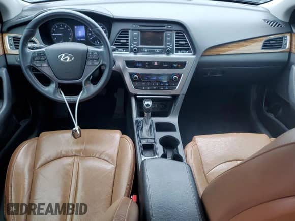 2015 Hyundai Sonata Limited с VIN 5NPE34AF6FH122350, выставлен на аукционе Copart как лот 82256755 с пробегом 143 337 миль миль и Списание • Salvage title. История ставок и продаж доступна на DreamBid. Изображение 8.