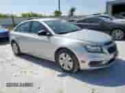 2015 Chevrolet Cruze LS z VIN 1G1PA5SH6F7155429, wystawiony jako Copart lot #65501925 z przebiegiem 139 301 mil mil oraz Czysty tytuł • Clean title. Historia ofert i sprzedaży dostępna na DreamBid. Obrazek 4.