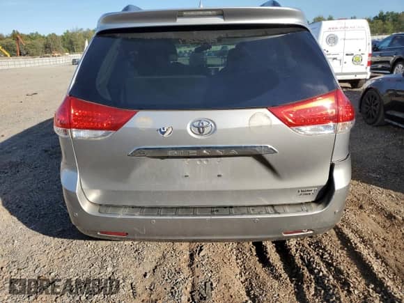 2014 Toyota Sienna Limited with VIN 5TDDK3DCXES080722, listed as a Copart auction lot 85378375 with 135,793 mi miles and Clean title. Bid and sale history available at DreamBid. Image 6.