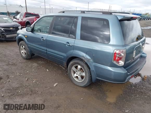 2008 Honda Pilot EX with VIN 5FNYF18498B011400, listed as a IAAI auction lot 43506593 with 168,160 mi miles and . Bid and sale history available at DreamBid. Image 3.