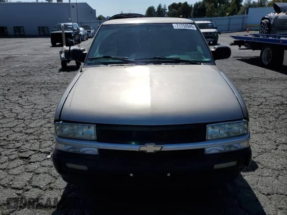 2002 Chevrolet S-10 LS с VIN 1GCCS19W028211241, выставлен на аукционе Copart как лот 71752645 с пробегом 332 267 миль миль и Чистый • Clean title. История ставок и продаж доступна на DreamBid. Изображение 5.
