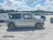2009 Nissan Cube SL с VIN JN8AZ28R29T127311, выставлен на аукционе IAAI как лот 42993956 с пробегом 236 745 миль миль и . История ставок и продаж доступна на DreamBid. Изображение 14.