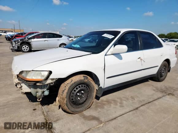 1999 Honda Accord LX z VIN 1HGCG5640XA121200, wystawiony jako Copart lot #70757615 z przebiegiem 240 754 mil mil oraz Szkoda całkowita • Salvage title. Historia ofert i sprzedaży dostępna na DreamBid. Obrazek 1.