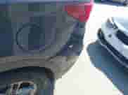 2018 Hyundai Santa Fe 2.4L z VIN 5NMZUDLB1JH062072, wystawiony jako IAAI lot #43131763 z przebiegiem 115 870 mil mil oraz . Historia ofert i sprzedaży dostępna na DreamBid. Obrazek 6.