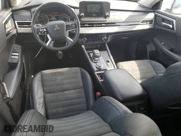 2022 Mitsubishi Outlander SE with VIN JA4J3UA82NZ088506, listed as a Copart auction lot 54781715 with 83,889 mi miles and Salvage title. Bid and sale history available at DreamBid. Image 8.