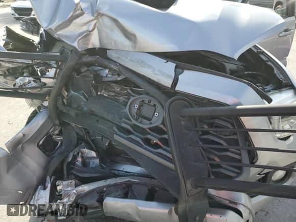 2020 Toyota Tacoma SR5 с VIN 3TMBZ5DN0LM024172, выставлен на аукционе Copart как лот 73004284 с пробегом 106 156 миль миль и На запчасти • Non repairable. История ставок и продаж доступна на DreamBid. Изображение 12.
