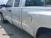 2006 Dodge Dakota SLT с VIN 1D7HE42K46S713951, выставлен на аукционе IAAI как лот 42698764 с пробегом 226 468 миль миль и . История ставок и продаж доступна на DreamBid. Изображение 18.