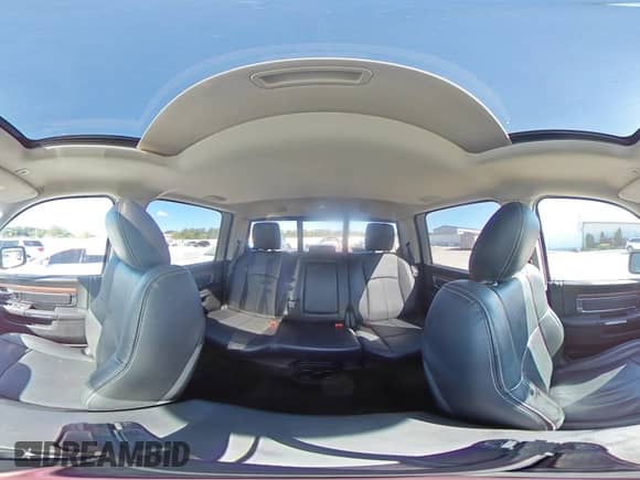 2018 Ram 1500 Laramie z VIN 1C6RR7NT0JS162331, wystawiony jako Copart lot #70268795 z przebiegiem 133 307 mil mil oraz Nie do naprawy • Non repairable. Historia ofert i sprzedaży dostępna na DreamBid. Obrazek 14.