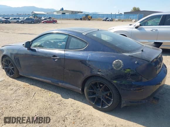2004 Hyundai Tiburon GT с VIN KMHHN65F04U136207, выставлен на аукционе IAAI как лот 43035409 с пробегом Не указан миль и . История ставок и продаж доступна на DreamBid. Изображение 3.