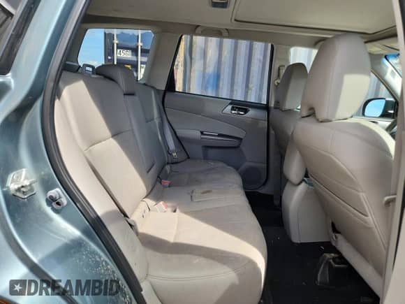 2012 Subaru Forester z VIN JF2SHBHC8CH439109, wystawiony jako Copart lot #69674515 z przebiegiem 137 188 mil mil oraz Nie do naprawy • Non repairable. Historia ofert i sprzedaży dostępna na DreamBid. Obrazek 10.