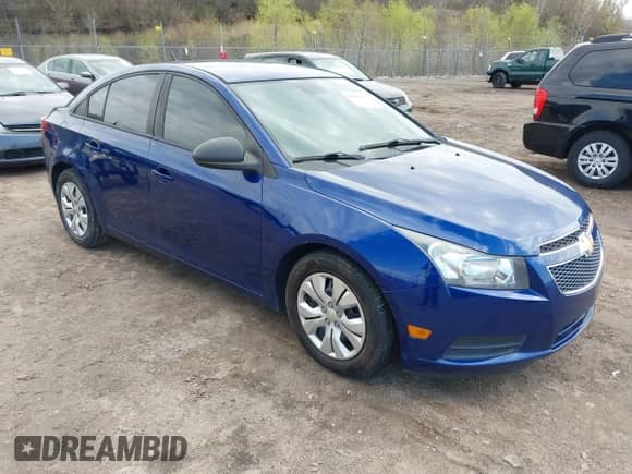 2013 Chevrolet Cruze LS with VIN 1G1PB5SH3D7167144, listed as a IAAI auction lot 42088497 with 215,322 mi miles and . Bid and sale history available at DreamBid. Image 1.