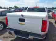 2015 Chevrolet Colorado 2WD WT z VIN 1GCHSAEA6F1187994, wystawiony jako IAAI lot #42365665 z przebiegiem 170 417 mil mil oraz . Historia ofert i sprzedaży dostępna na DreamBid. Obrazek 16.