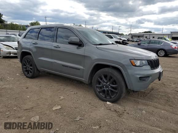 2020 Jeep Grand Cherokee Altitude with VIN 1C4RJFAG9LC179869, listed as a Copart auction lot 70151515 with 83,688 mi miles and Salvage title. Bid and sale history available at DreamBid. Image 4.