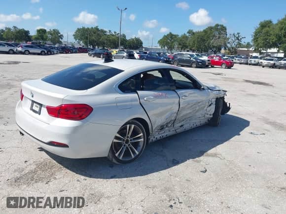 2018 BMW 4 Series 430i with VIN WBA4J1C5XJBG81026, listed as a IAAI auction lot 42578207 with 80,311 mi miles and . Bid and sale history available at DreamBid. Image 4.