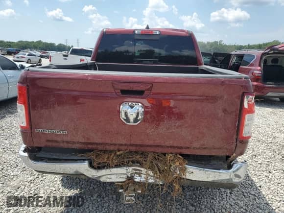 2022 Ram 1500 Big Horn z VIN 1C6RREFG5NN425004, wystawiony jako Copart lot #68266985 z przebiegiem Nie podano mil oraz Szkoda całkowita • Salvage title. Historia ofert i sprzedaży dostępna na DreamBid. Obrazek 6.