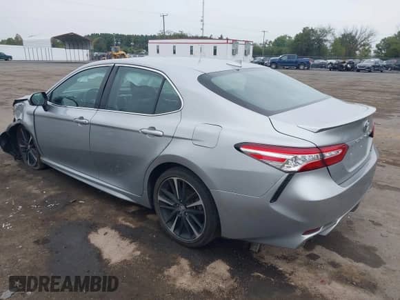 2020 Toyota Camry XSE z VIN 4T1K61AK2LU348775, wystawiony jako IAAI lot #43318321 z przebiegiem 66 564 mil mil oraz . Historia ofert i sprzedaży dostępna na DreamBid. Obrazek 3.