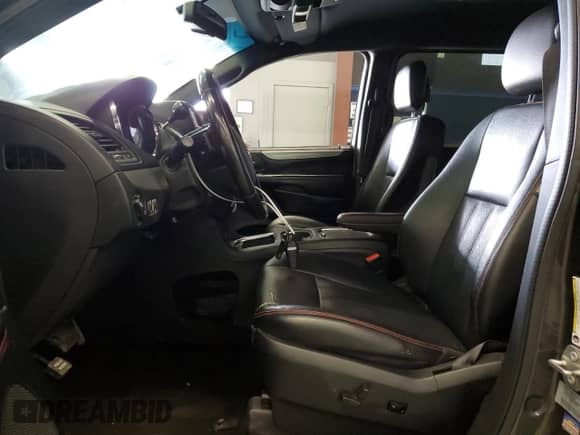 2017 Dodge Grand Caravan GT with VIN 2C4RDGEG6HR596758, listed as a Copart auction lot 70950325 with 149,493 mi miles and Clean title. Bid and sale history available at DreamBid. Image 7.
