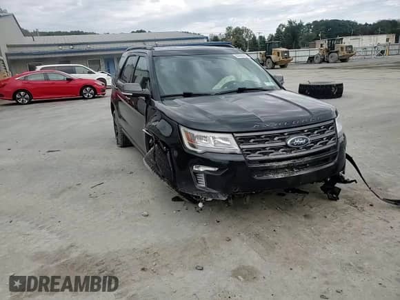 2018 Ford Explorer XLT с VIN 1FM5K8D81JGC60569, выставлен на аукционе Copart как лот 85668345 с пробегом Не указан миль и Списание • Salvage title. История ставок и продаж доступна на DreamBid. Изображение 14.