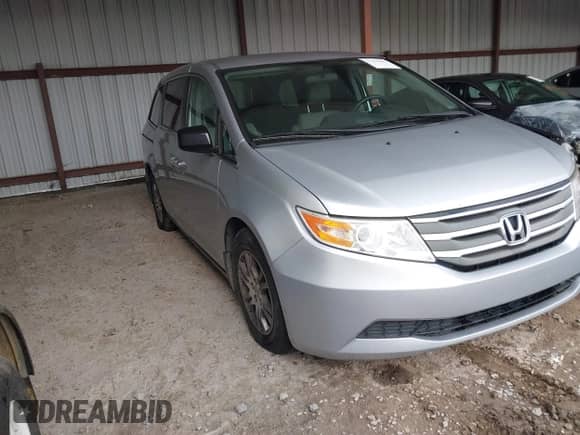 2012 Honda Odyssey EX с VIN 5FNRL5H47CB036907, выставлен на аукционе IAAI как лот 43261868 с пробегом 317 000 миль миль и . История ставок и продаж доступна на DreamBid. Изображение 1.