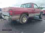 1994 Dodge 1500 z VIN 3B7HC16Y5RM562712, wystawiony jako IAAI lot #42156039 z przebiegiem 139 378 mil mil oraz . Historia ofert i sprzedaży dostępna na DreamBid. Obrazek 4.