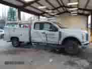 2023 Ford F-250 XL z VIN 1FT7X2BAXPED71157, wystawiony jako IAAI lot #41265426 z przebiegiem 23 072 mil mil oraz . Historia ofert i sprzedaży dostępna na DreamBid. Obrazek 13.
