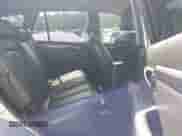 2009 Hyundai Santa Fe Limited с VIN 5NMSH73E39H329712, выставлен на аукционе IAAI как лот 42182232 с пробегом 178 371 миль миль и . История ставок и продаж доступна на DreamBid. Изображение 8.