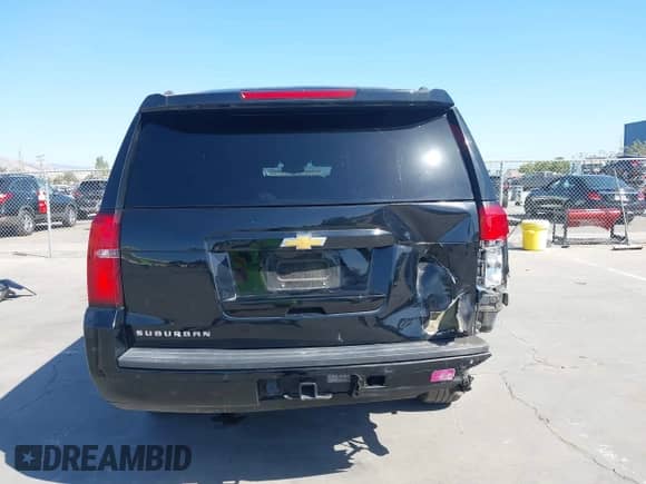 2019 Chevrolet Suburban LS z VIN 1GNSCGKC5KR334370, wystawiony jako IAAI lot #42369520 z przebiegiem 33 857 mil mil oraz . Historia ofert i sprzedaży dostępna na DreamBid. Obrazek 17.