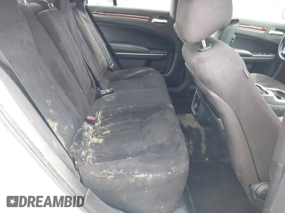 2012 Chrysler 300 с VIN 2C3CCAAG8CH180712, выставлен на аукционе IAAI как лот 42964169 с пробегом 203 377 миль миль и . История ставок и продаж доступна на DreamBid. Изображение 8.