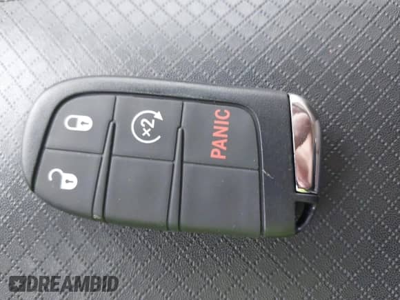 2020 Jeep Compass Latitude with VIN 3C4NJCBB8LT141103, listed as a IAAI auction lot 41263757 with 128,272 mi miles and . Bid and sale history available at DreamBid. Image 11.