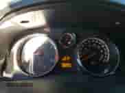 2009 Saturn VUE XE z VIN 3GSDL43N19S633835, wystawiony jako Copart lot #77333454 z przebiegiem 105 509 mil mil oraz Czysty tytuł • Clean title. Historia ofert i sprzedaży dostępna na DreamBid. Obrazek 9.