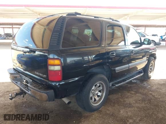 2002 Chevrolet Tahoe Z71 with VIN 1GNEK13Z72R269666, listed as a IAAI auction lot 43190322 with 278,116 mi miles and . Bid and sale history available at DreamBid. Image 4.