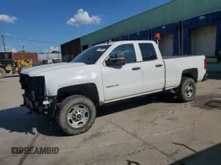 2019 Chevrolet Silverado 2500HD Work Truck с VIN 2GC2KREG0K1160271, выставлен на аукционе Copart как лот 71597855 с пробегом 179 317 миль миль и Чистый • Clean title. История ставок и продаж доступна на DreamBid. Изображение 1.
