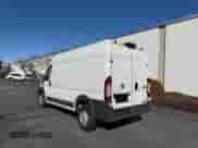 2014 Ram ProMaster z VIN 3C6TRVCD0EE130171, wystawiony jako Copart lot #53979865 z przebiegiem 160 154 mil mil oraz Czysty tytuł • Clean title. Historia ofert i sprzedaży dostępna na DreamBid. Obrazek 3.