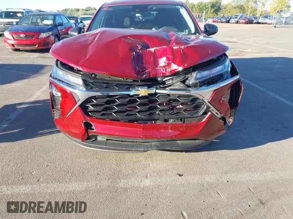 2025 Chevrolet Trax LS с VIN KL77LFEP5SC179858, выставлен на аукционе IAAI как лот 43454002 с пробегом 19 869 миль миль и . История ставок и продаж доступна на DreamBid. Изображение 12.