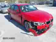 2018 BMW 3 Series 320i xDrive z VIN WBA8A3C54JA505279, wystawiony jako IAAI lot #43381231 z przebiegiem 81 895 mil mil oraz . Historia ofert i sprzedaży dostępna na DreamBid. Obrazek 1.