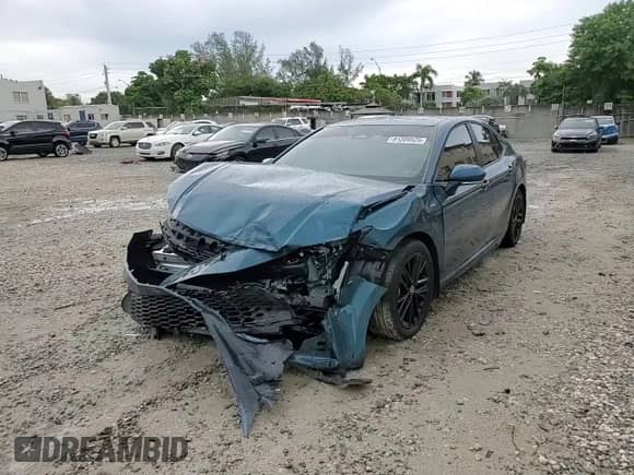 2025 Toyota Camry LE with VIN 4T1DAACK7SU161843, listed as a Copart auction lot 81209525 with 8,862 mi miles and Non repairable. Bid and sale history available at DreamBid. Image 14.