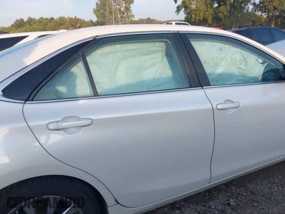 2016 Toyota Camry LE с VIN 4T1BF1FK2GU532970, выставлен на аукционе IAAI как лот 43223428 с пробегом 152 937 миль миль и . История ставок и продаж доступна на DreamBid. Изображение 13.