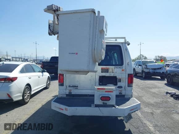 2011 Ford Econoline Cargo Commercial with VIN 1FTSE3EL6BDB29886, listed as a IAAI auction lot 41958479 with 211,787 mi miles and . Bid and sale history available at DreamBid. Image 17.