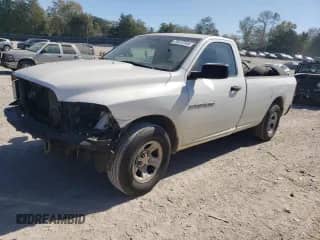2012 Ram 1500 ST z VIN 3C6JD6DP7CG226739, wystawiony jako Copart lot #75513144 z przebiegiem 267 310 mil mil oraz Szkoda całkowita • Salvage title. Historia ofert i sprzedaży dostępna na DreamBid. Obrazek 1.